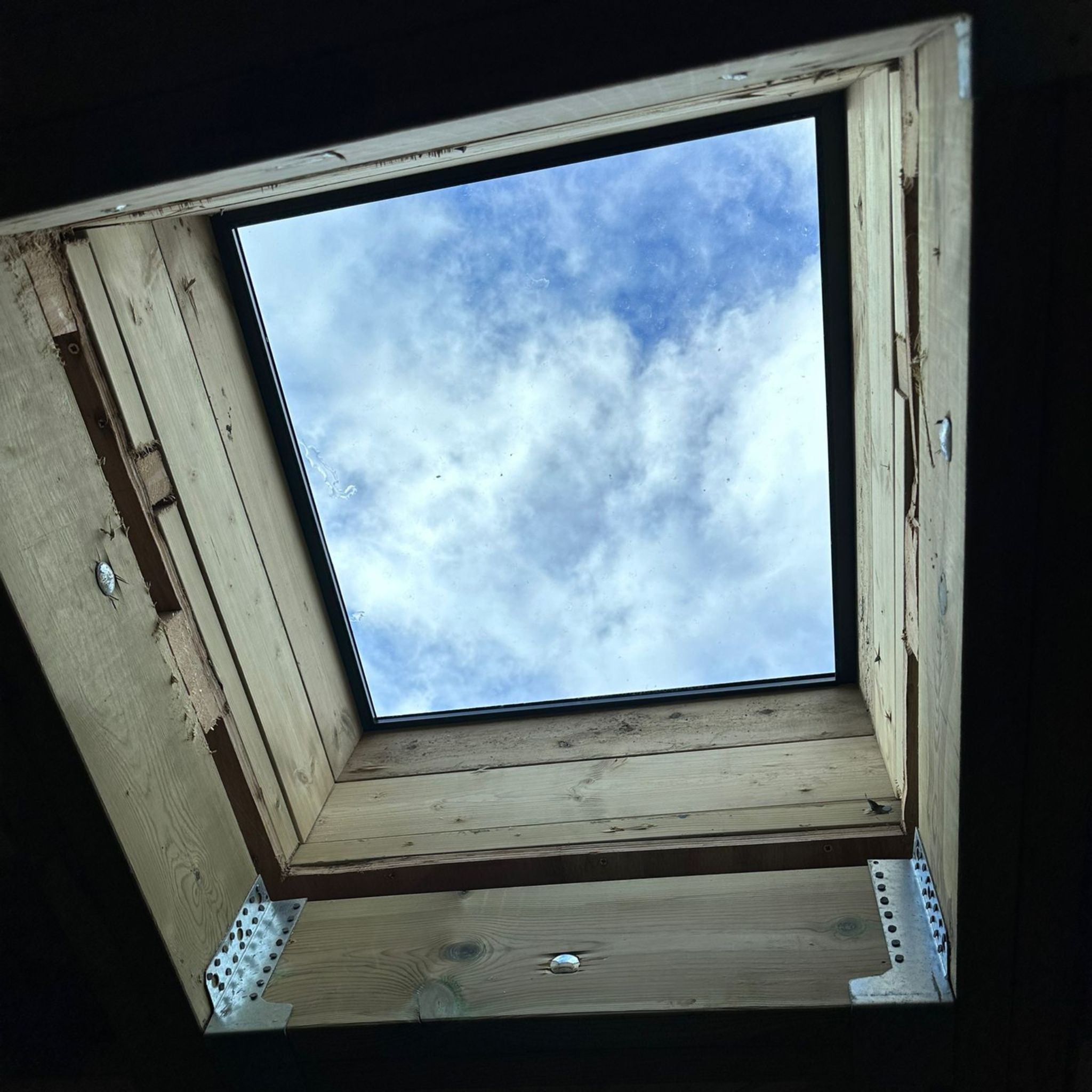 100 x 100 cm Aluminium dakraam – Dubbel glas