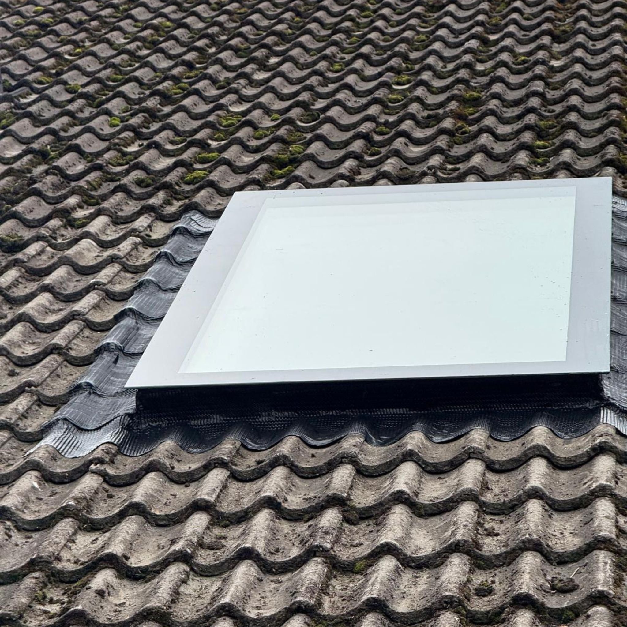 60 x 90 cm Dakraam schuin dak, Driedubbel glas, U-waarde: 0,9 W/m²K