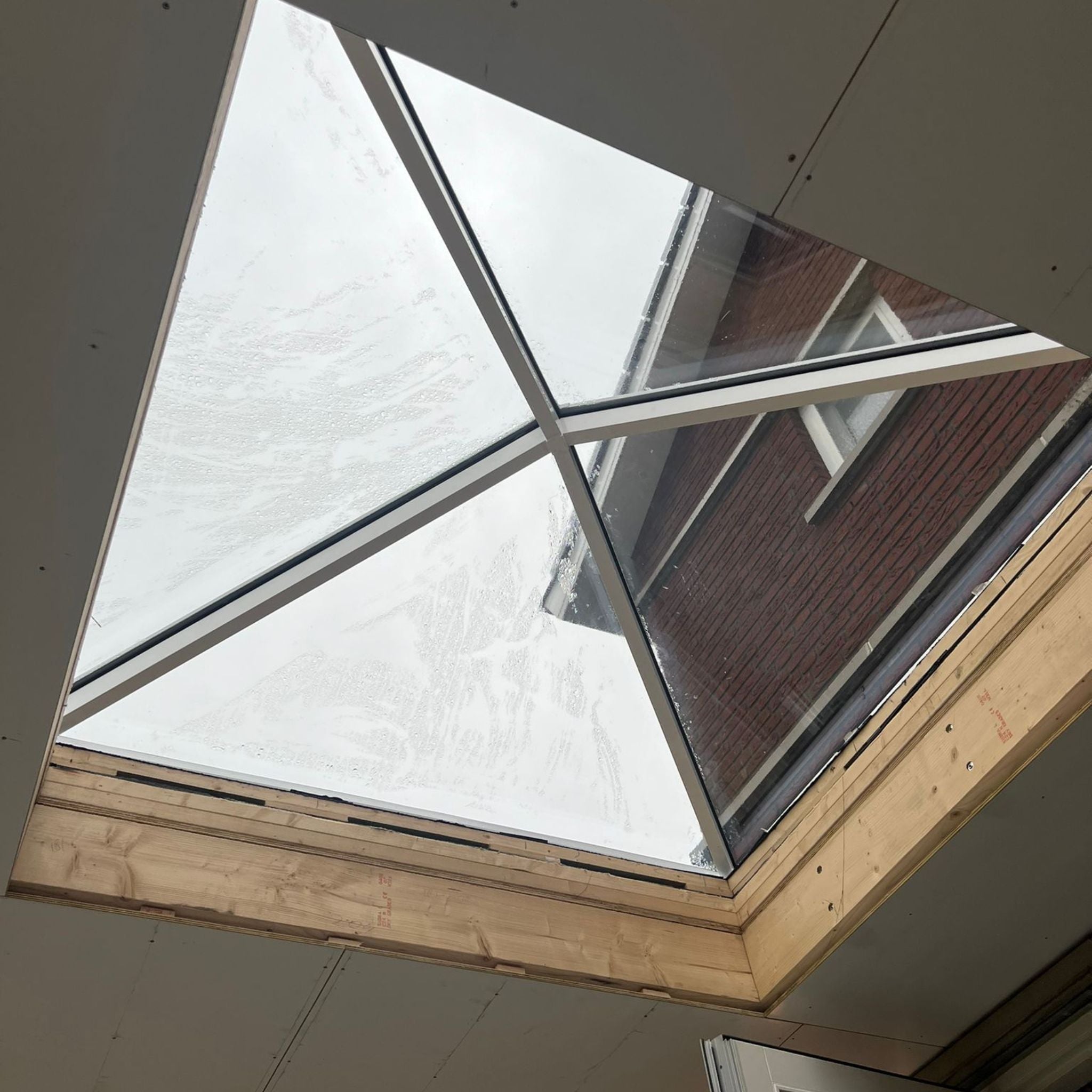 100 x 100 cm Lichtstraat plat dak Pyramid