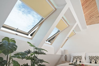 Roto Schuin Dakraam Midden Draaibaar 94 x 140 cm kunststof wit